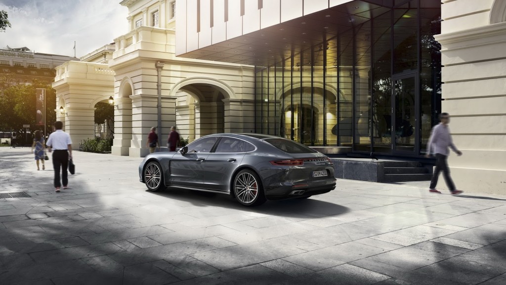2017Panamera-4