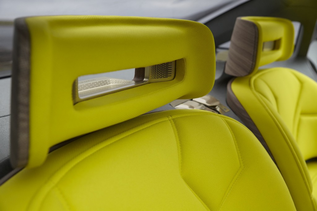 2016-CitroenCXperienceConcept-24
