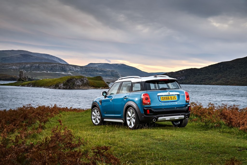 2017-mini-countryman-24