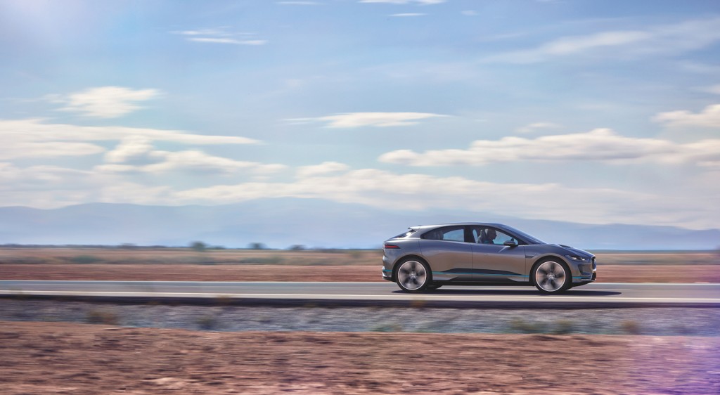 jaguar_i-pace_concept_location_09