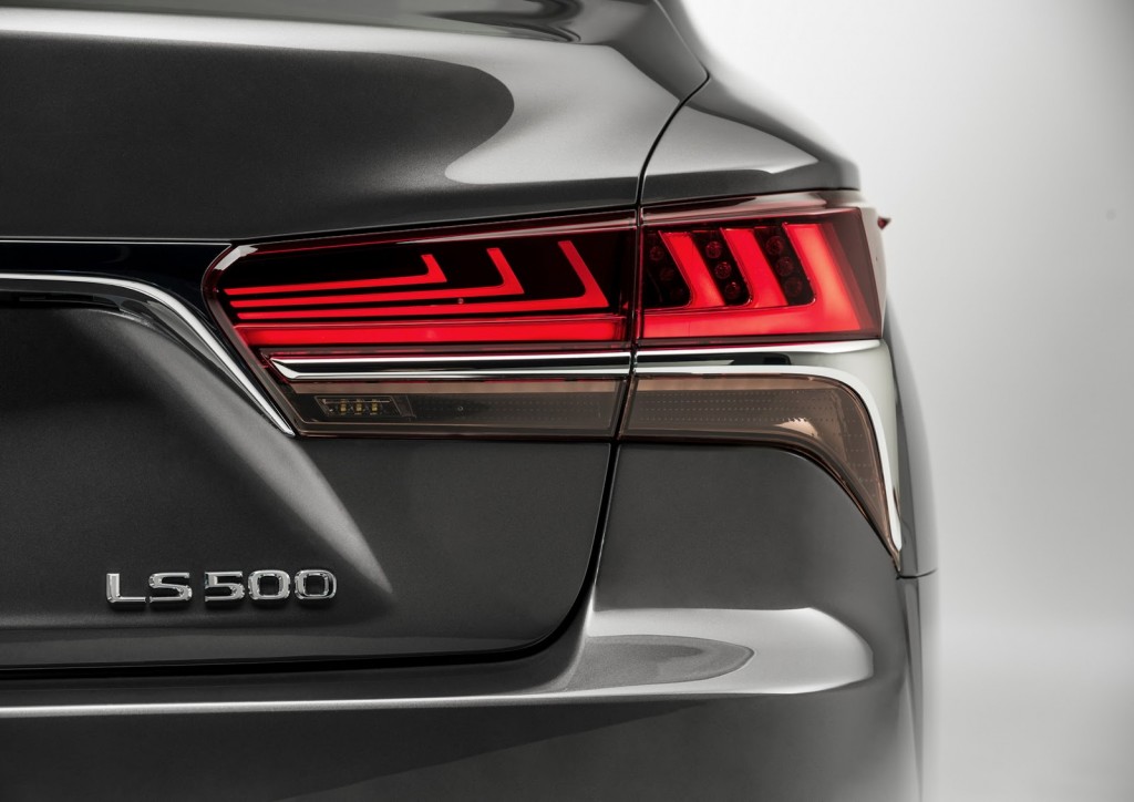 2018-lexus-ls-15