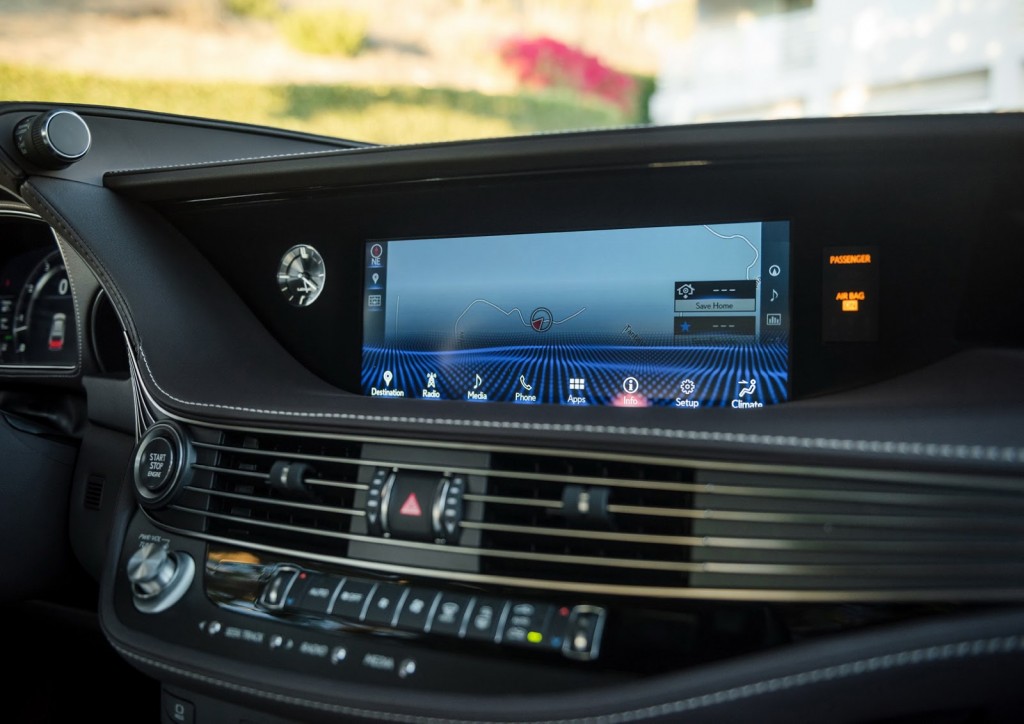 2018-lexus-ls-26