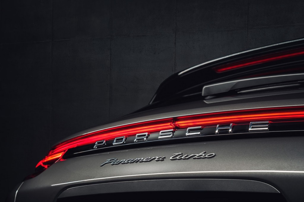 Porsche Panamera Sport Turismo -5
