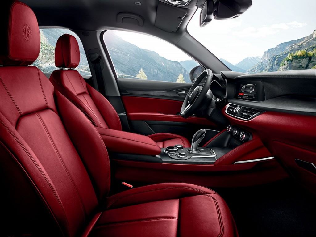 170222_Alfa-Romeo_Stelvio_100