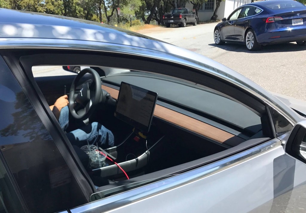Tesla-Model-3-Spied-6