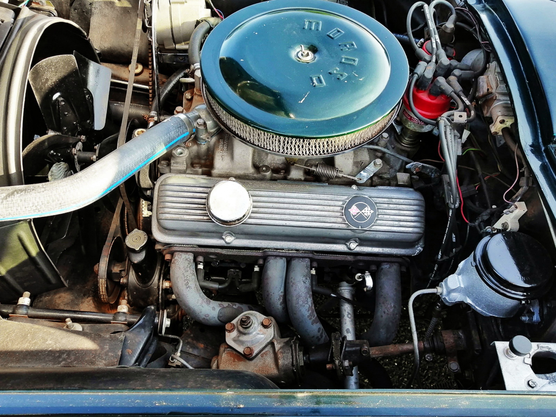 Illustration - Chevrolet Corvette C2 Cabriolet SingRay 1965 Moteur