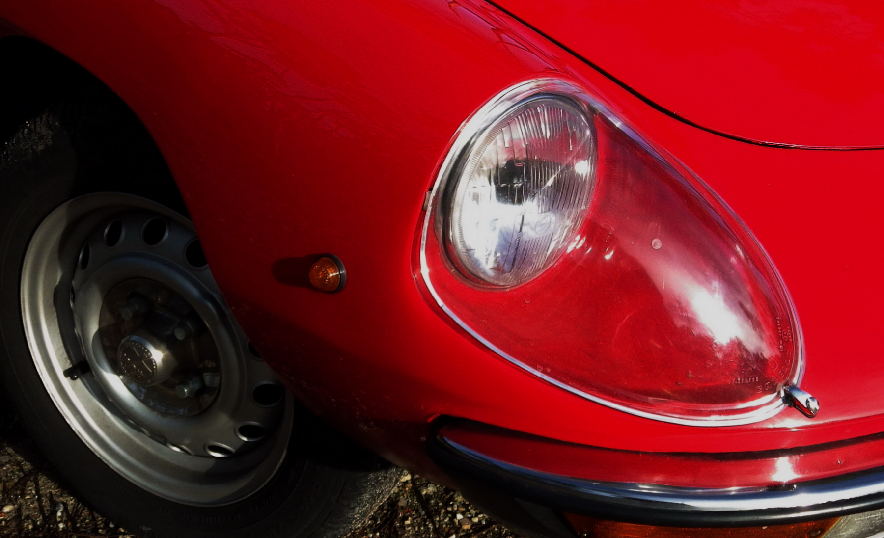 Illustration - Alfa Romeo Spider 2000 Véloce 1974 Phare