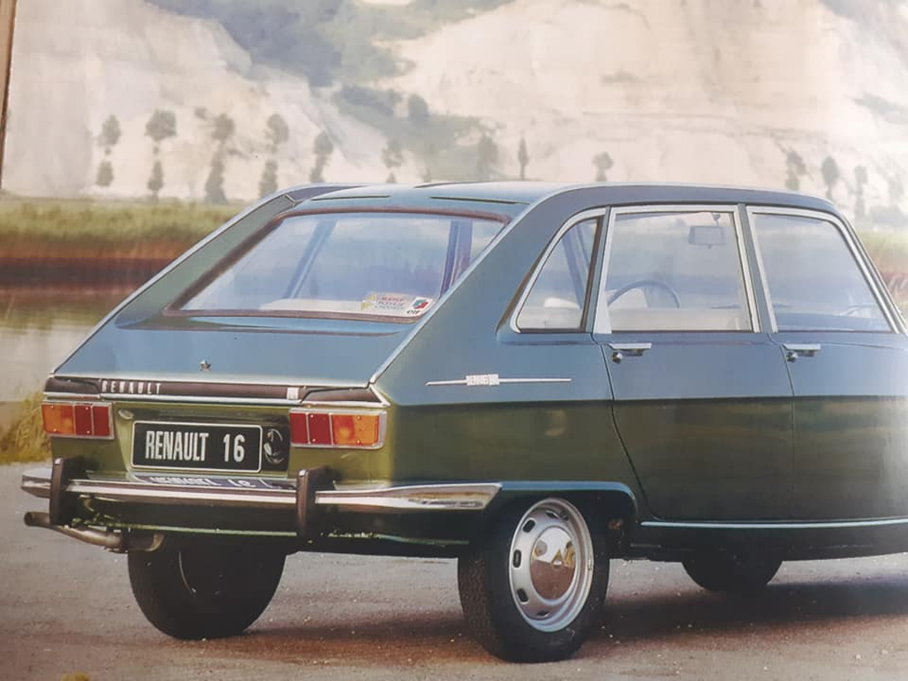 Illustration - Renault R16 Arrière