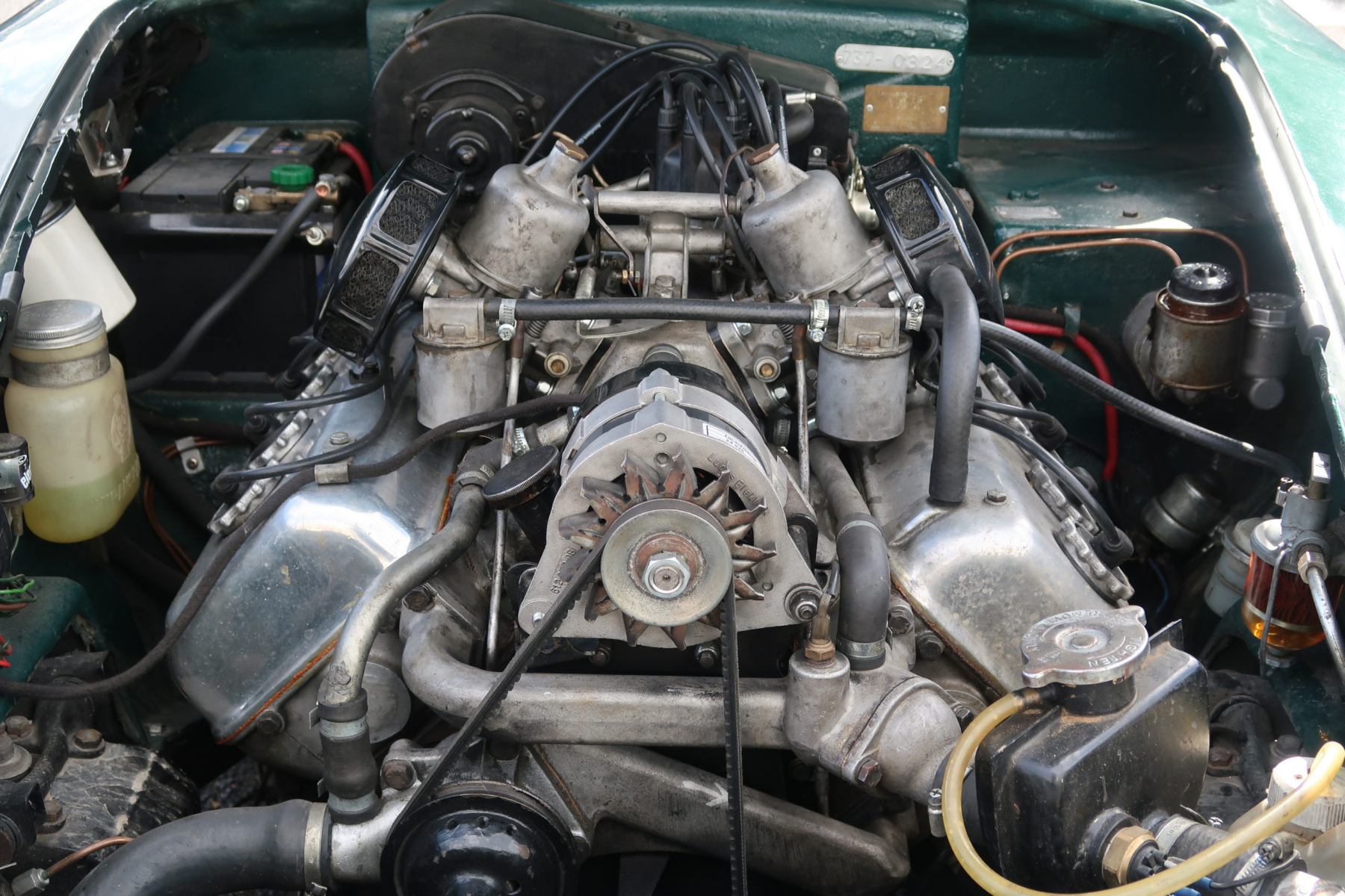 Illustration - Daimler V8 SP 250