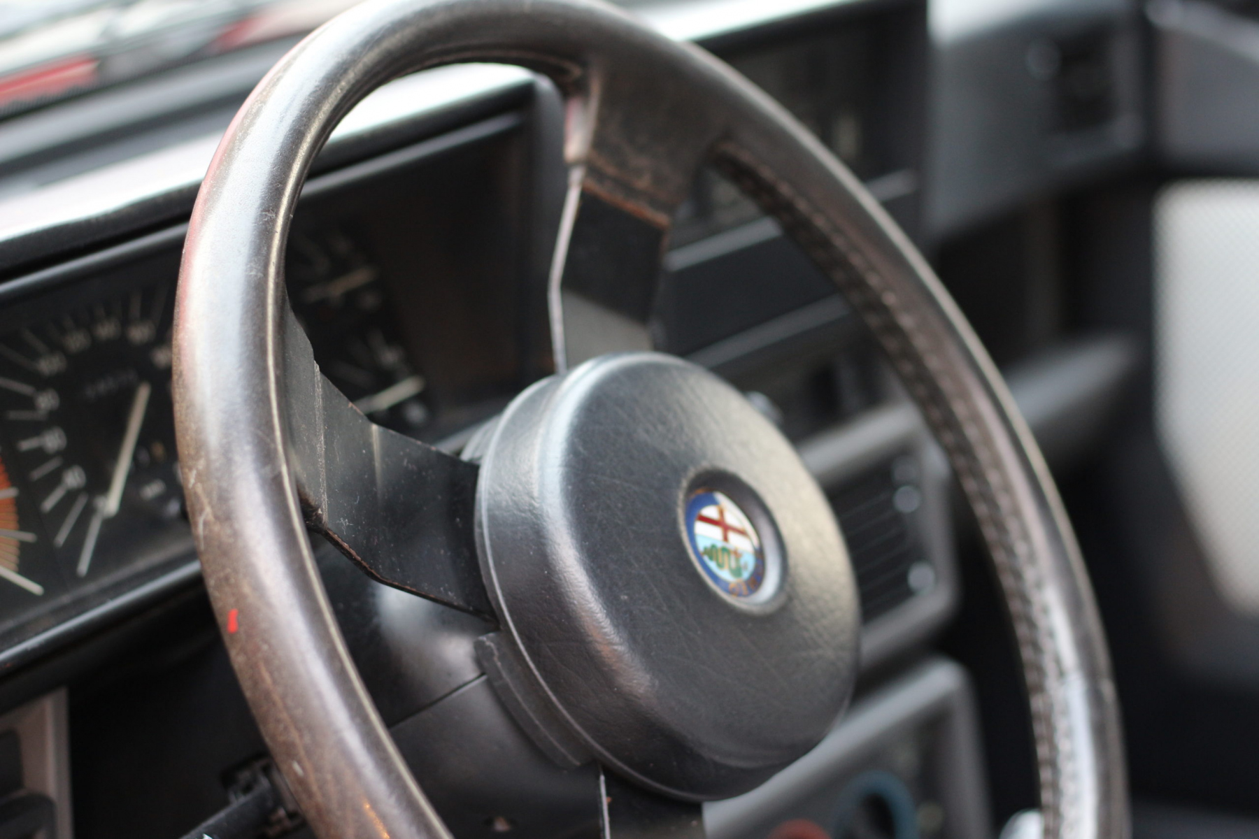 Illustration - Alfa Romeo 75 Tubro