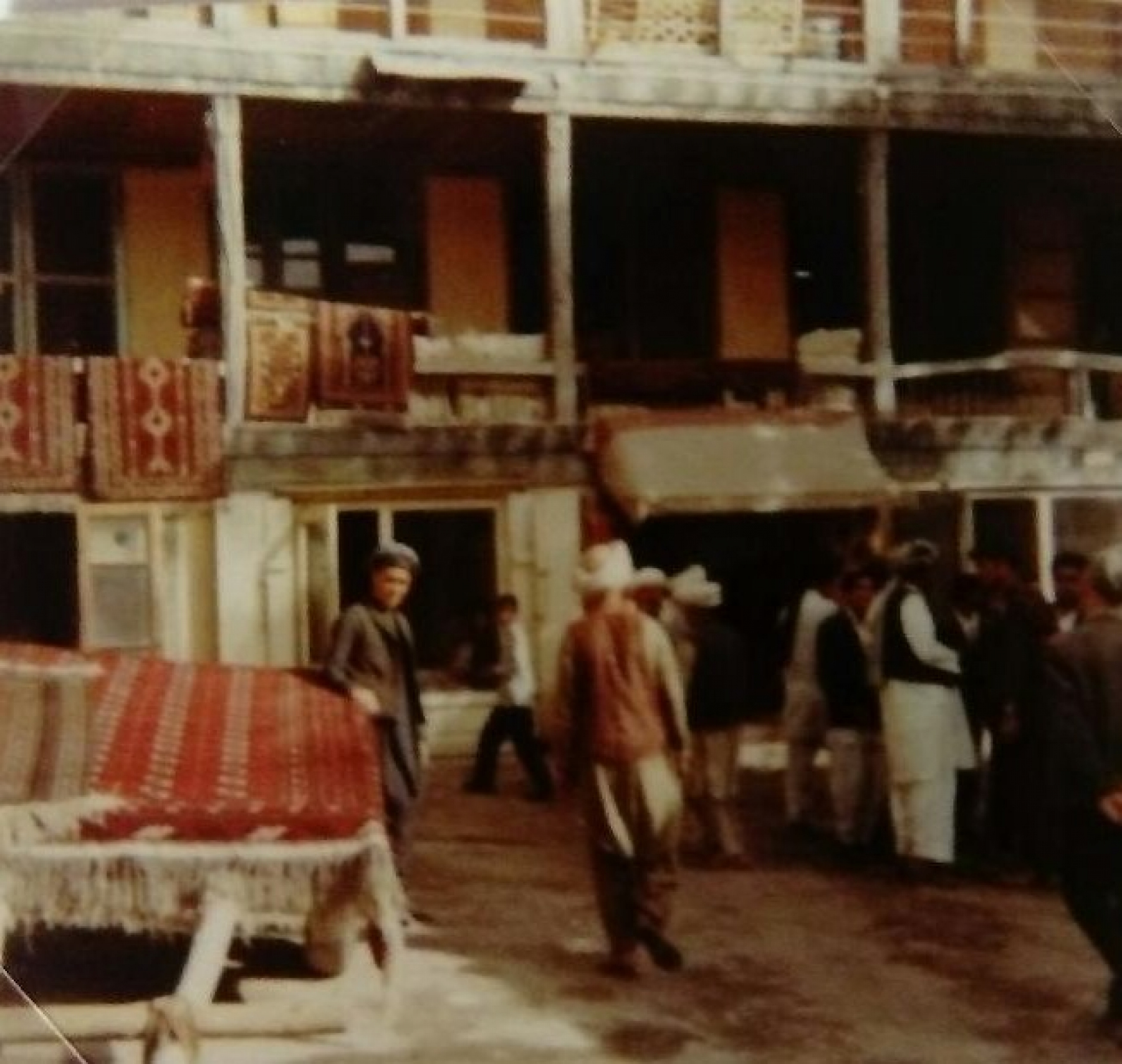 Illustration - Photo Paris-Kaboul R16