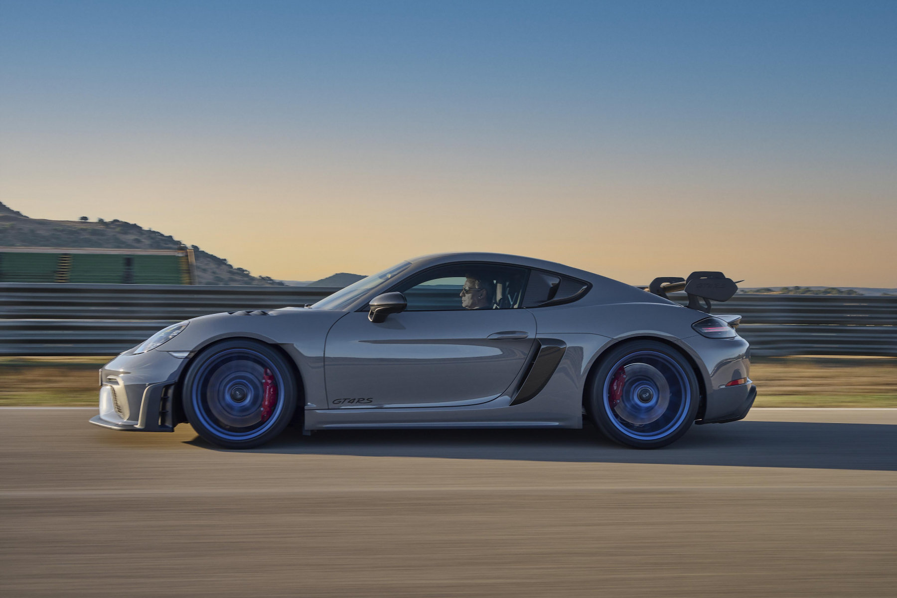 Illustration - Porsche 718 Cayman GT4 RS