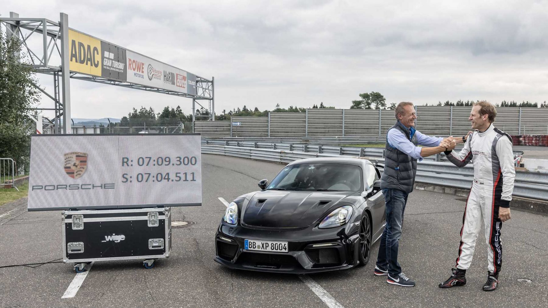 Illustration - Porsche 718 Cayman GT4 RS