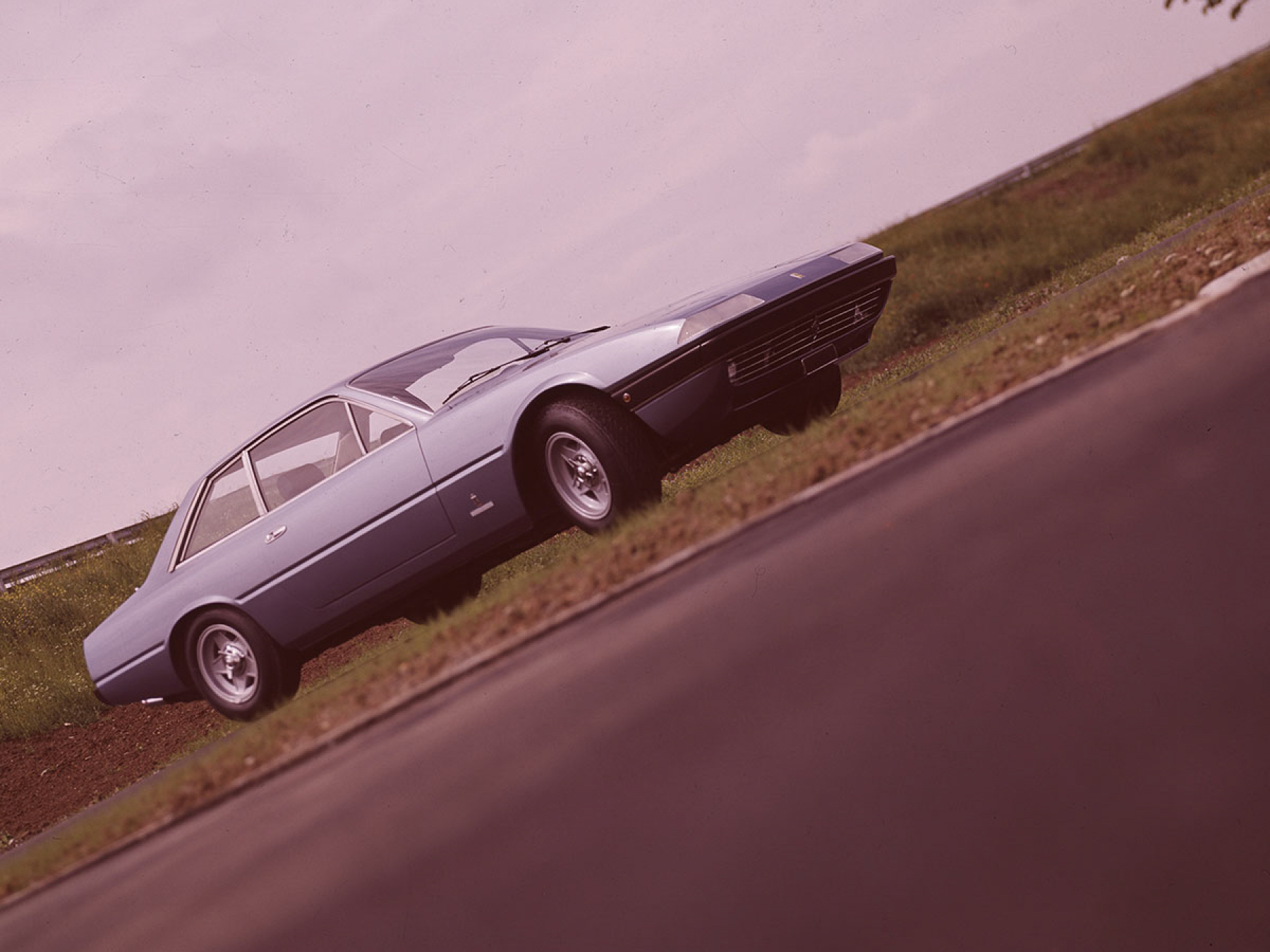 Illustration - Premières Image Ferrarri Purosangue