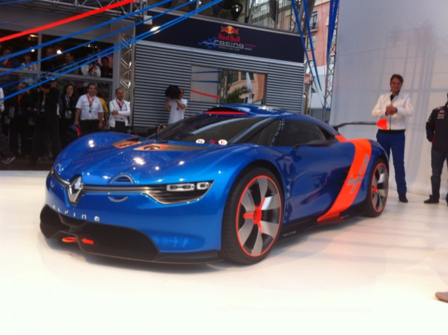 Illustration - World Premiere Alpine Renault