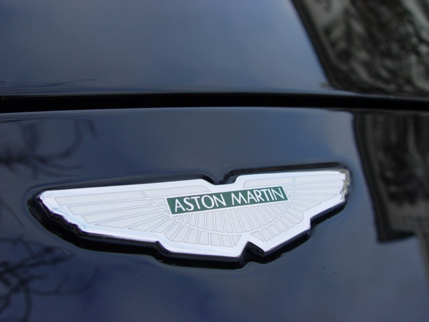 Illustration - Souvenirs d'Autos Aston Martin Vanquish