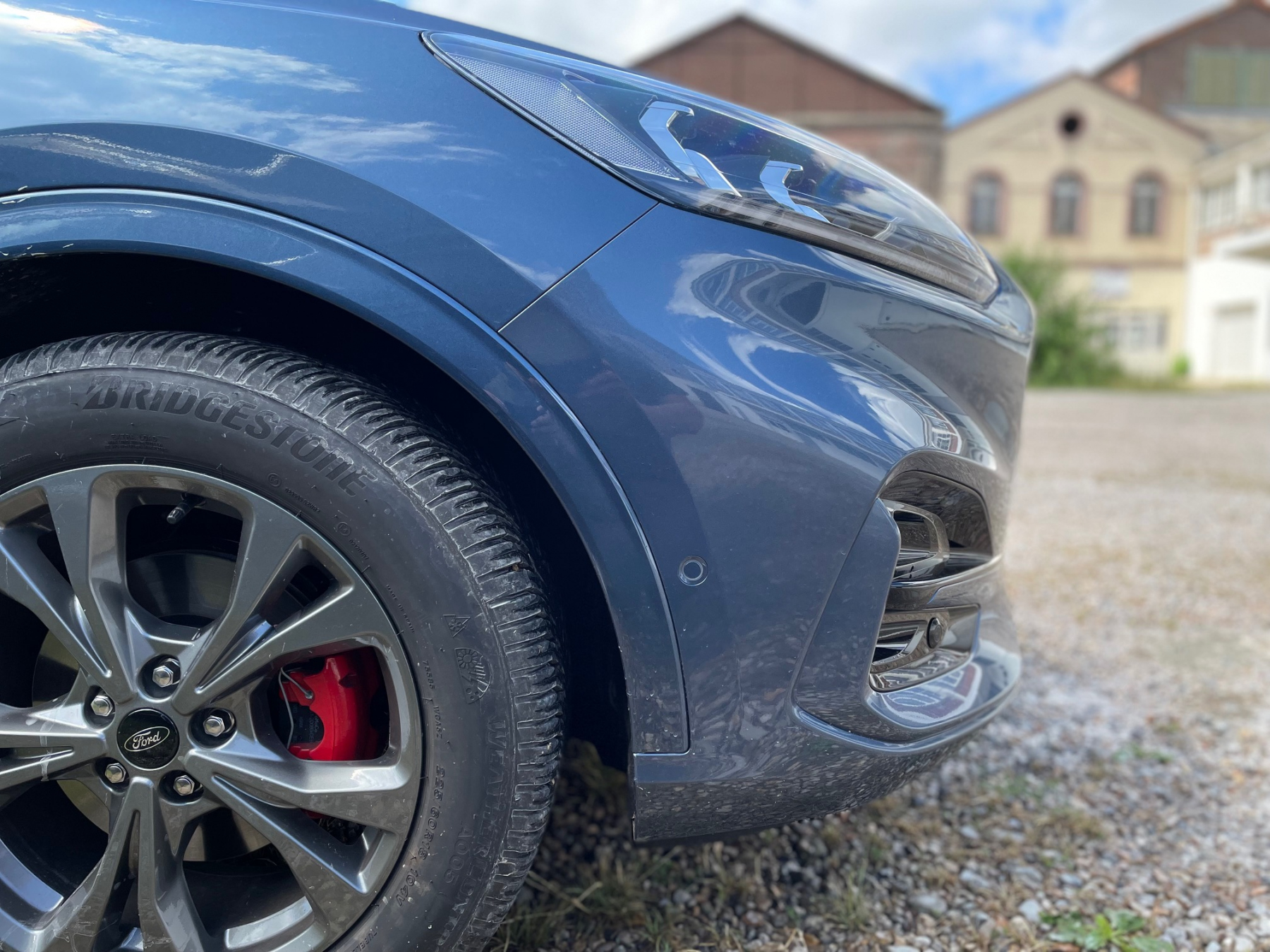 Illustration - Ford Kuga