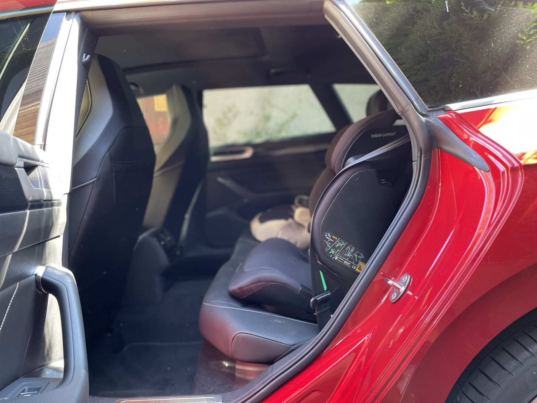 Illustration - Volkswagen Arteon Shooting Brake eHybird