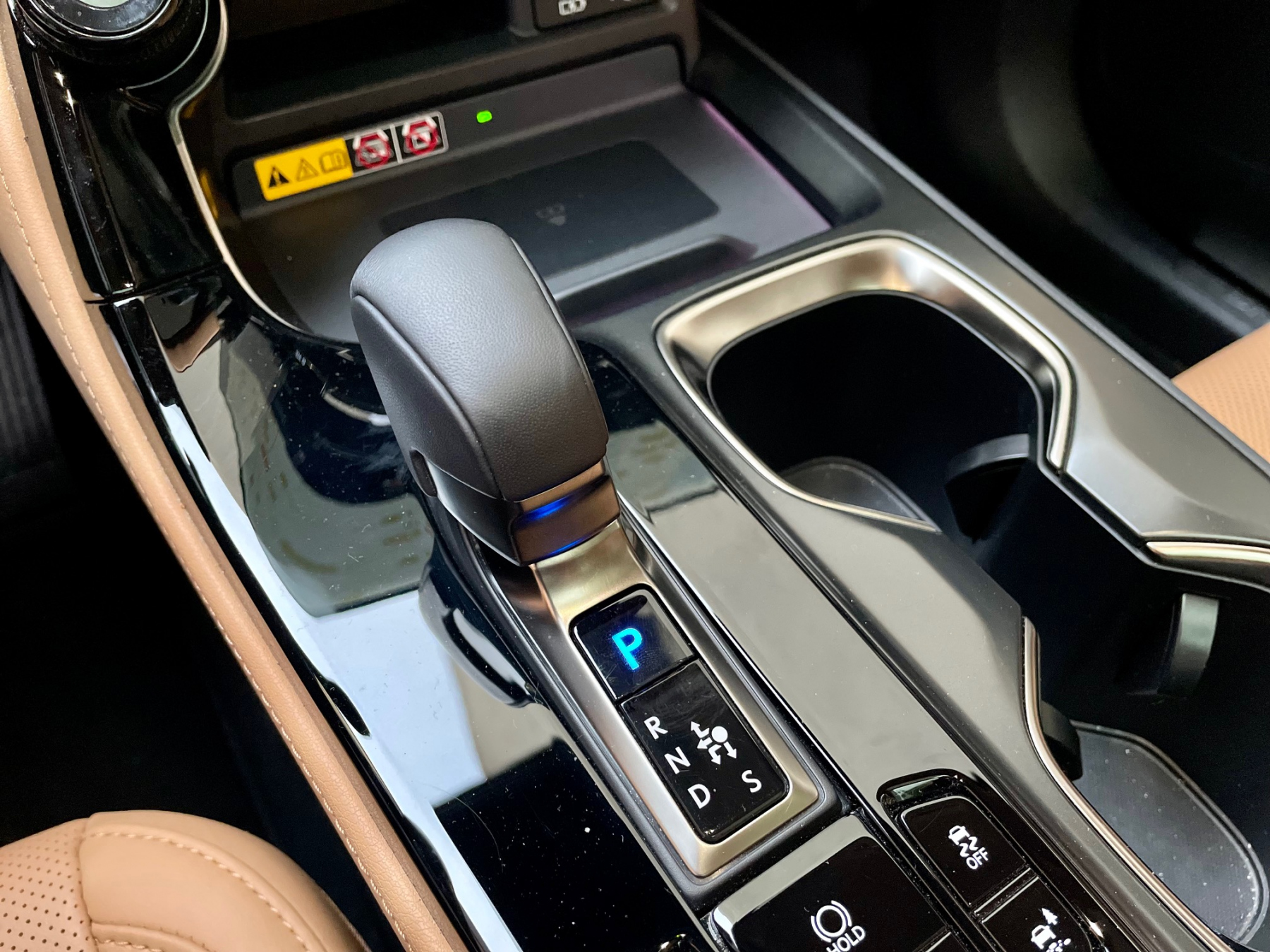 Illustration - Lexus NX350h