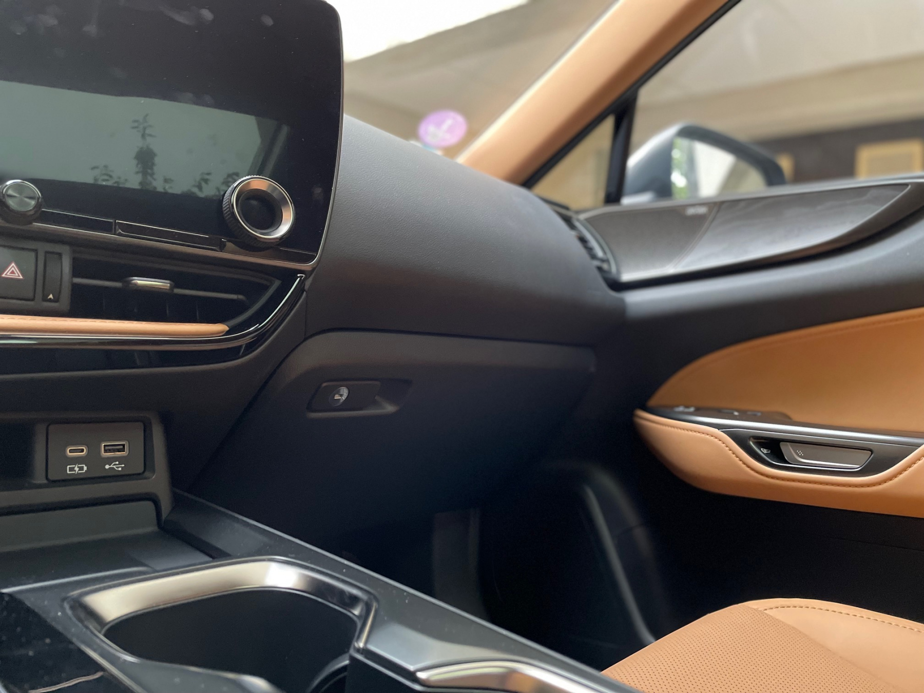 Illustration - Lexus NX350h