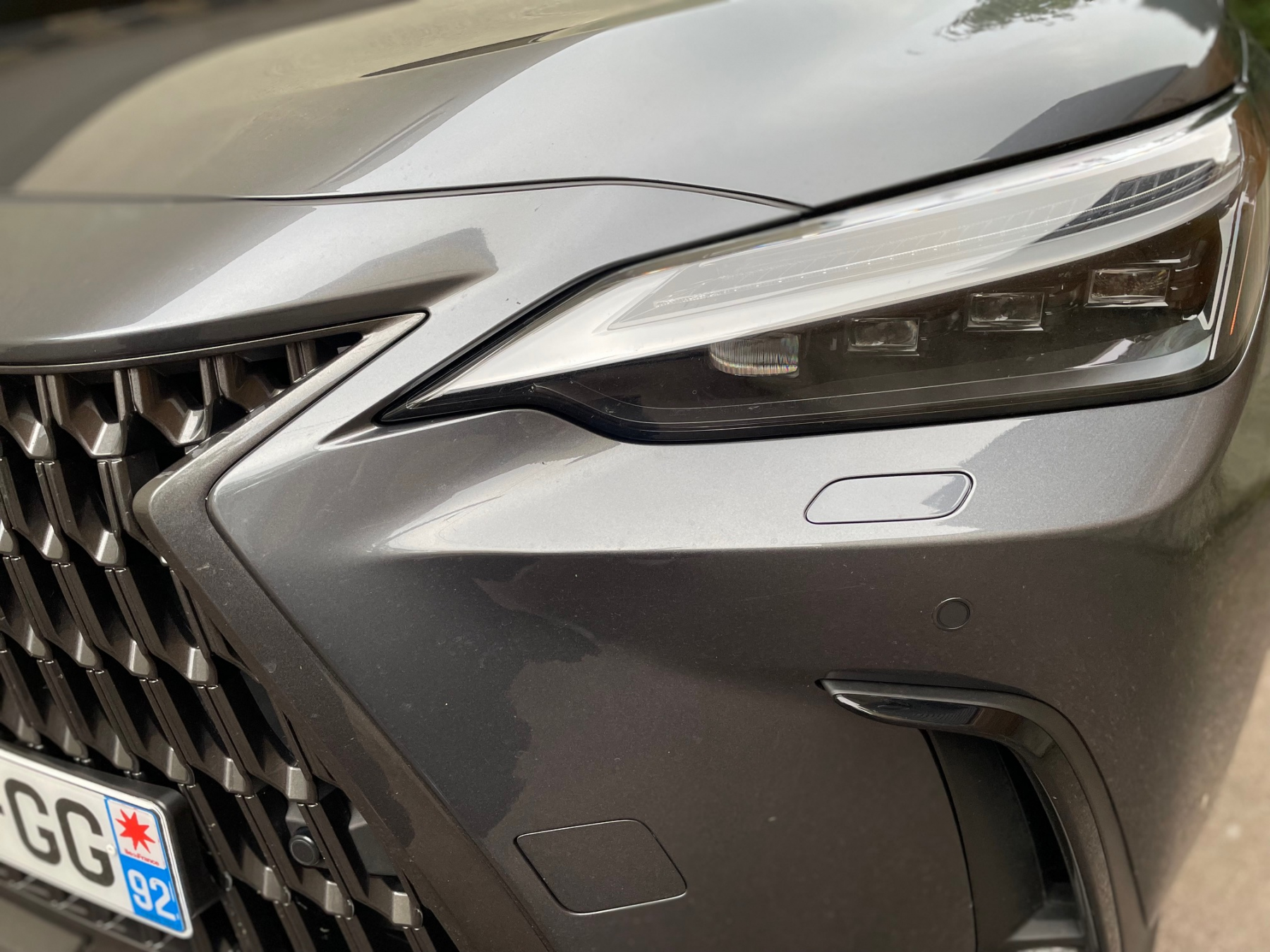 Illustration - Lexus NX350h