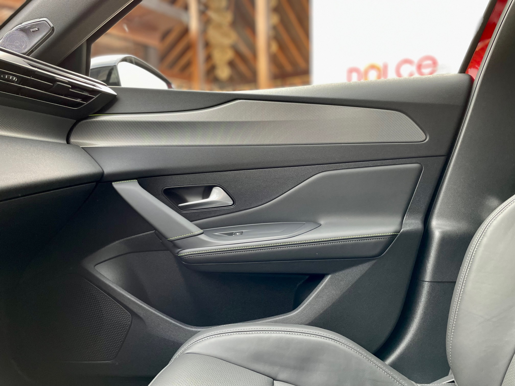 Illustration - Peugeot 408