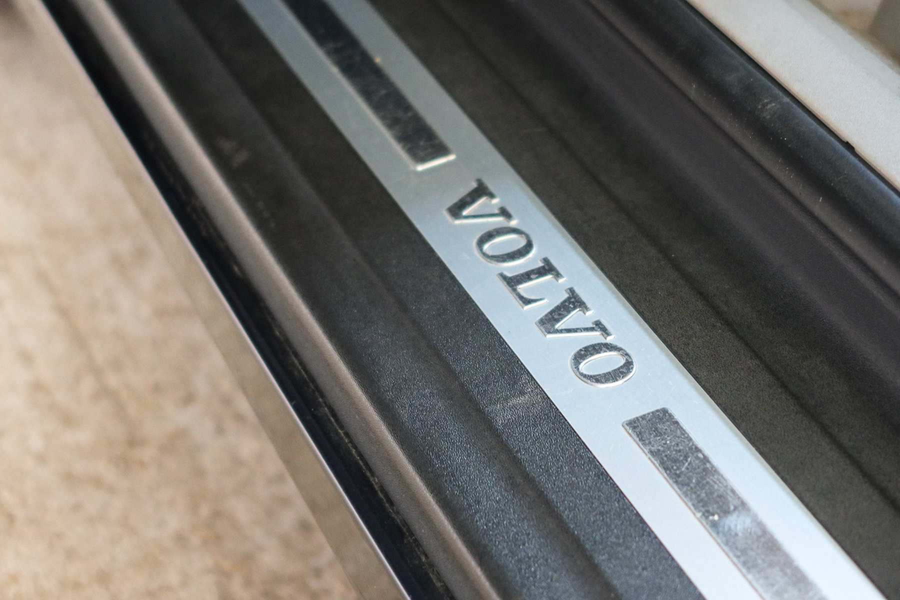 Illustration - Secrets De Design Volvo C70