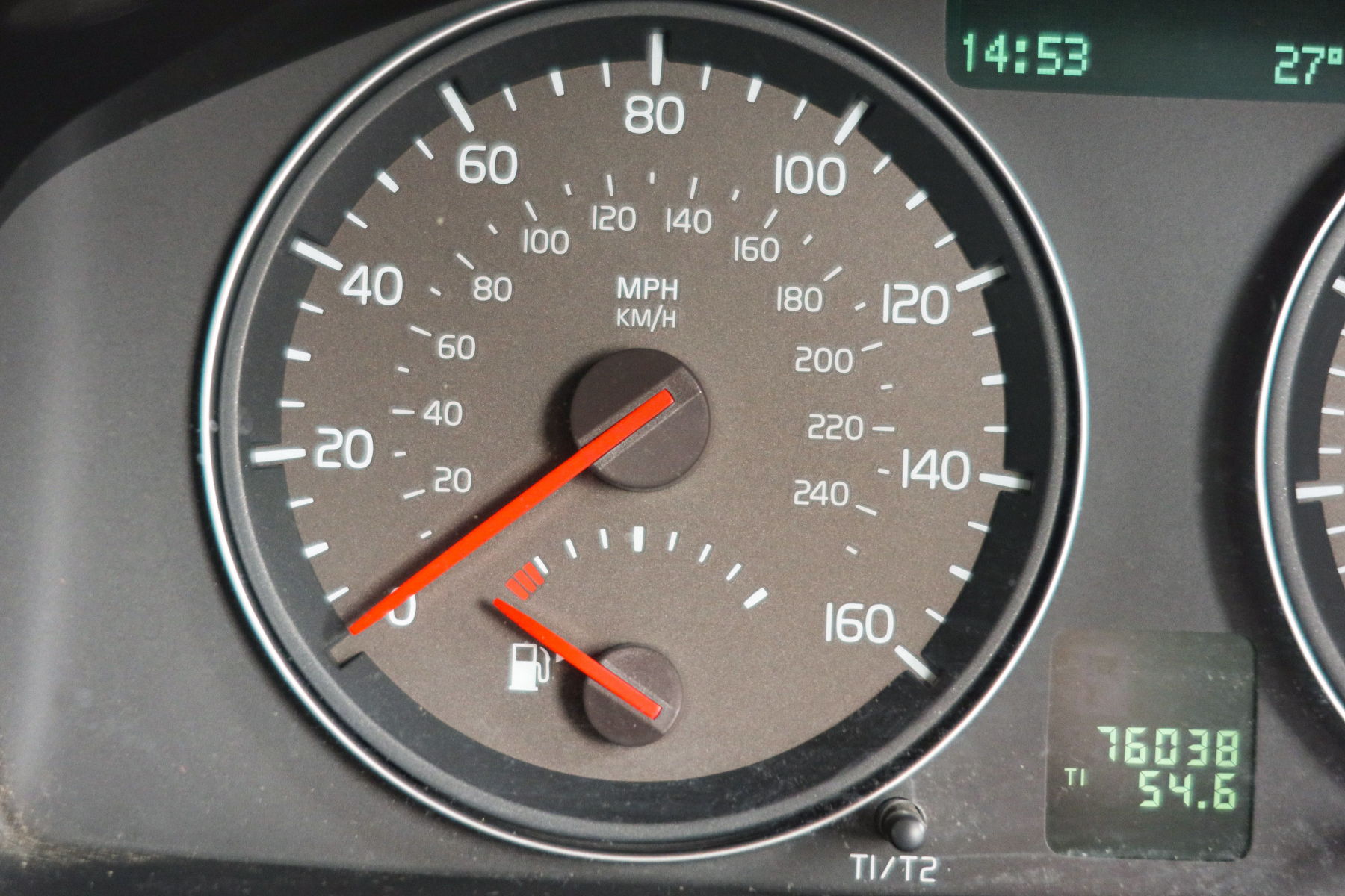 Illustration - Secrets De Design Volvo C70