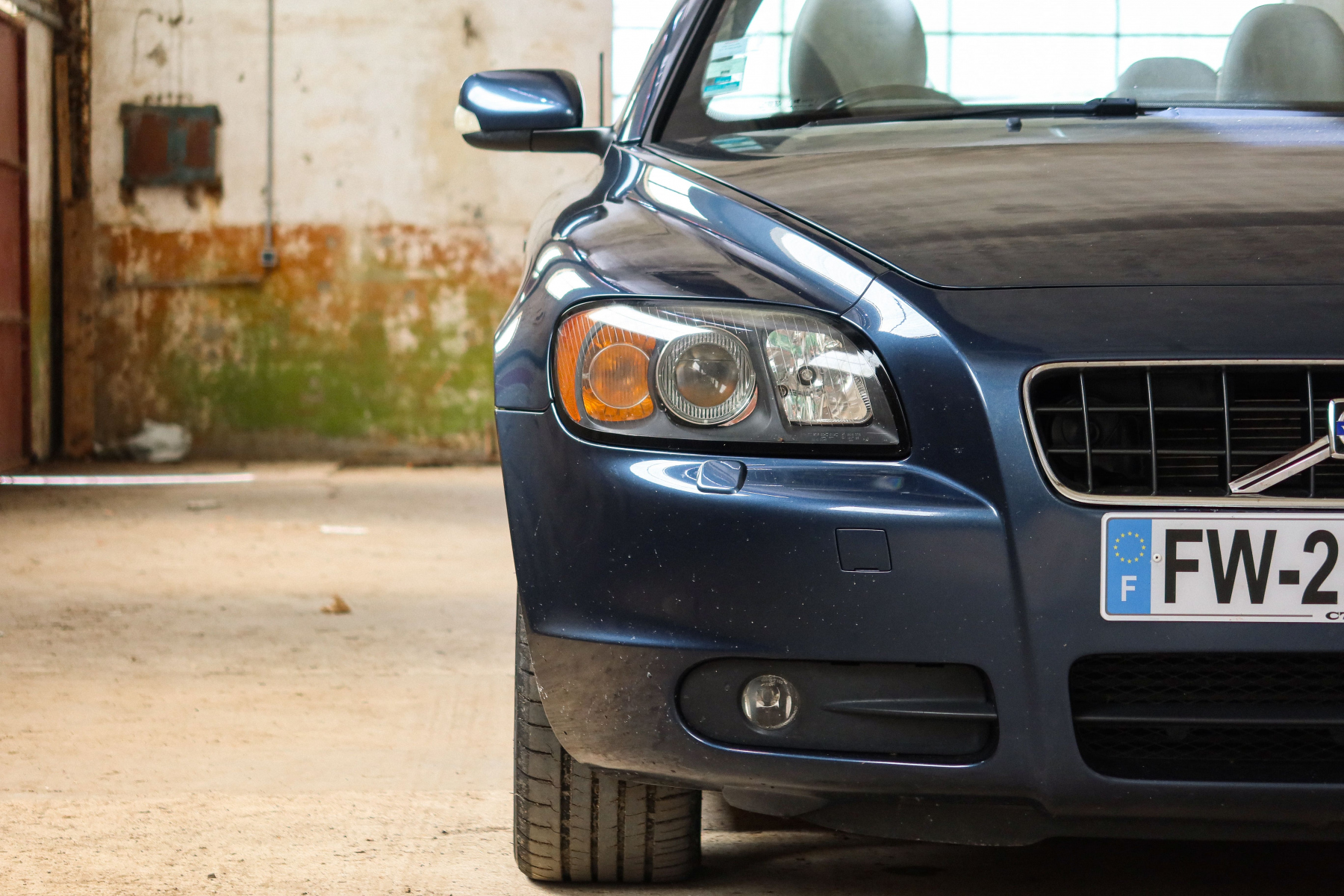 Illustration - Secrets De Design Volvo C70