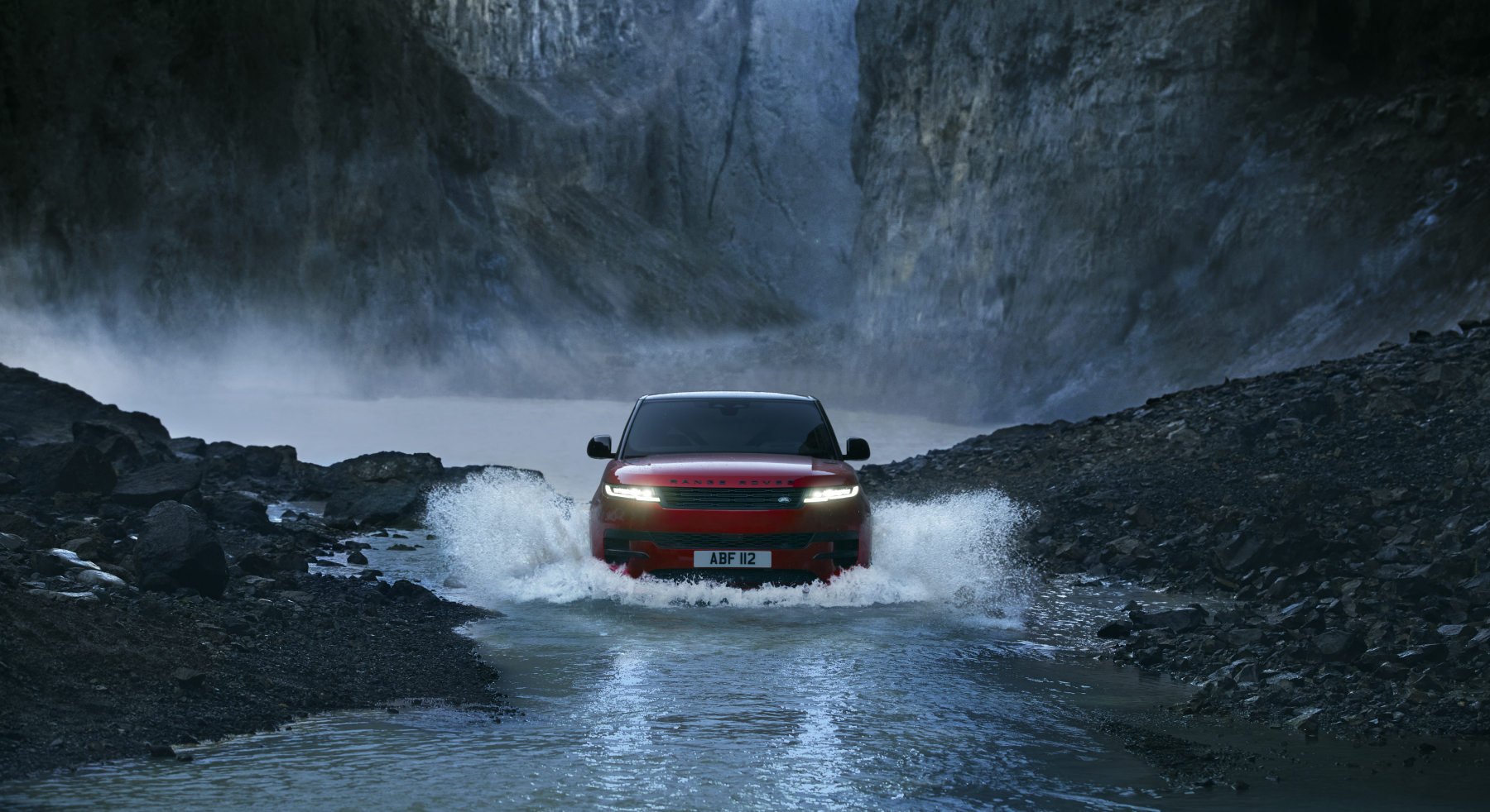 Illustration - Range Rover Sport Cascade