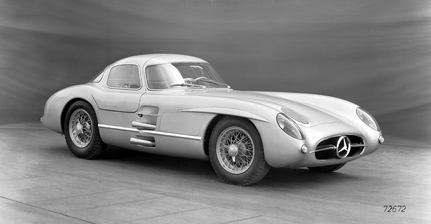 Illustration - Les Petites News Mercedes 300 SLR