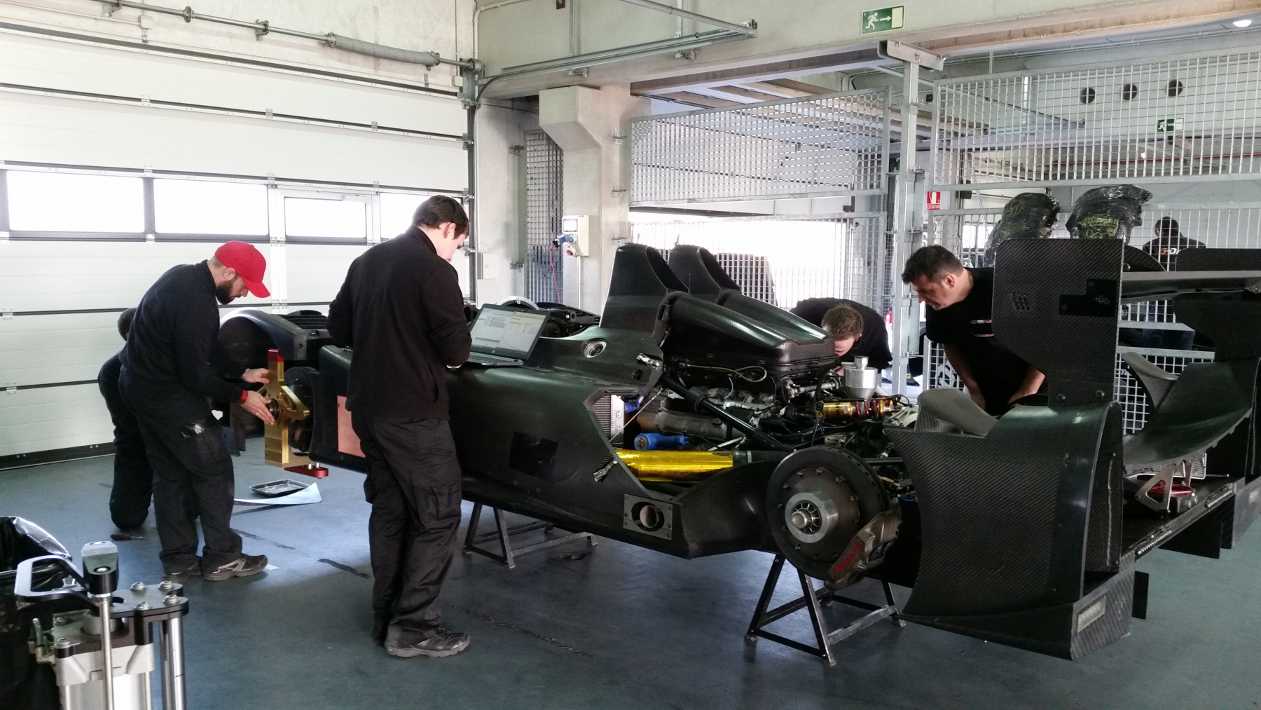 Illustration - Souvenirs d’Autos : Y a un bruit !