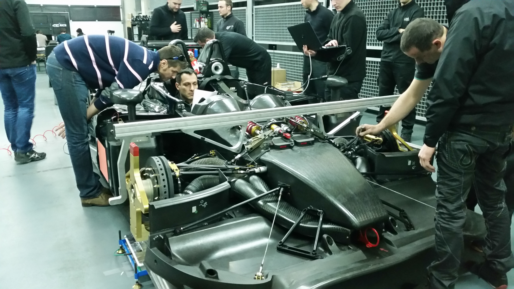 Illustration - Souvenirs d’Autos : Y a un bruit !