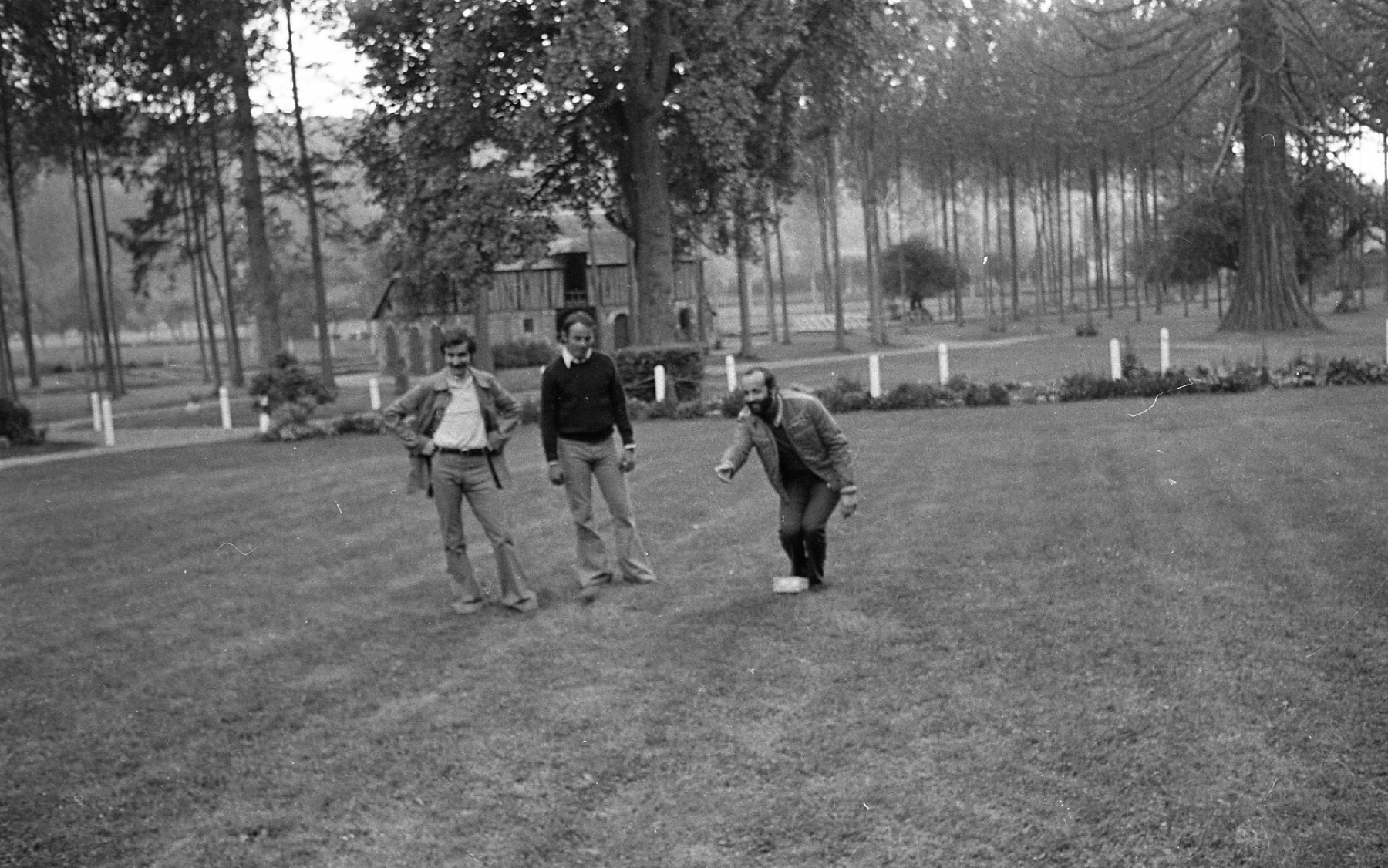 Illustration - Souvenirs d’Autos : Week-end avec Pescarolo, Cevert, Beltoise, Todt, et les autres…