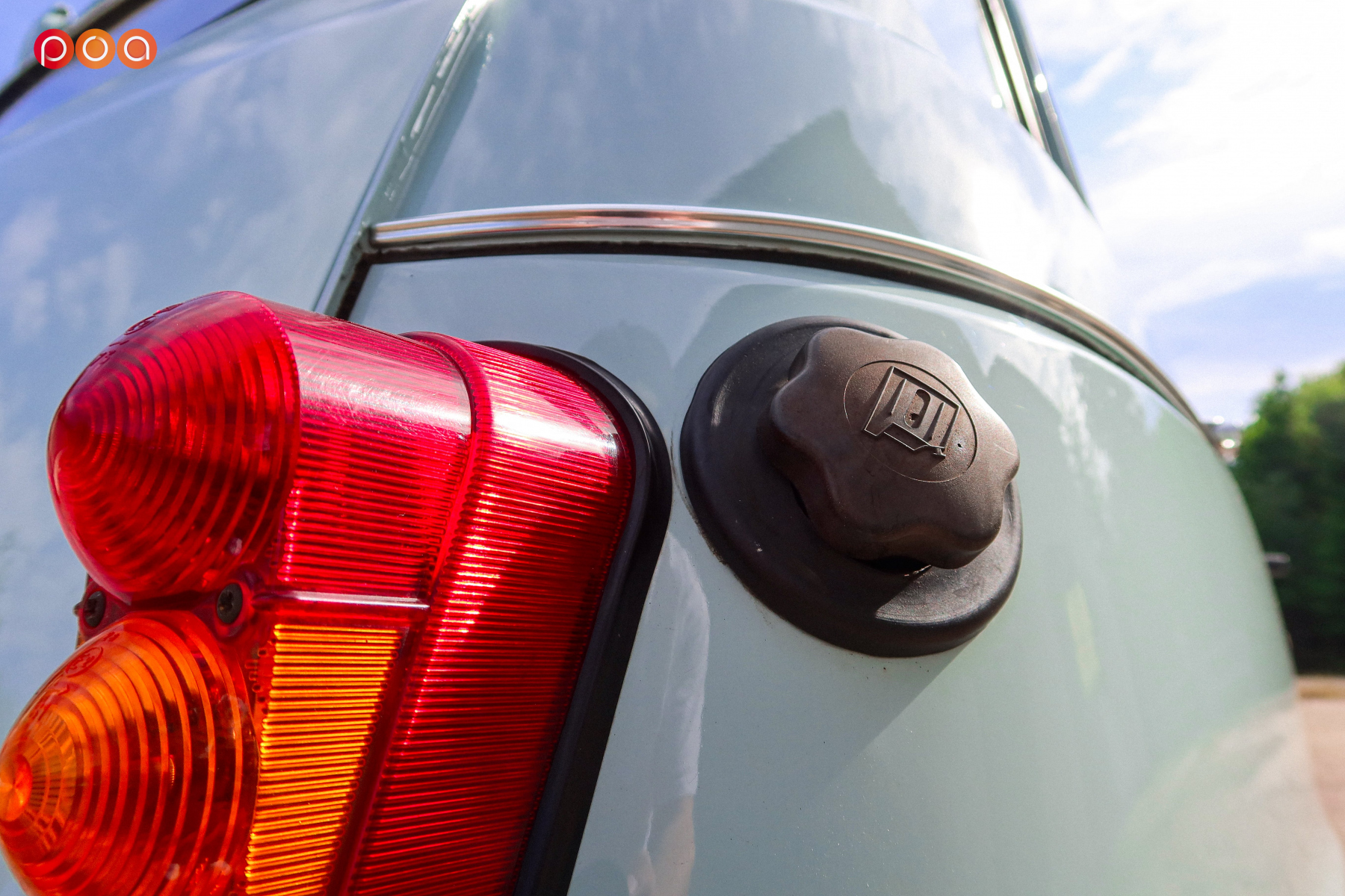 Illustration - Mercredi 18h Les Petits Observateurs Renault 4L