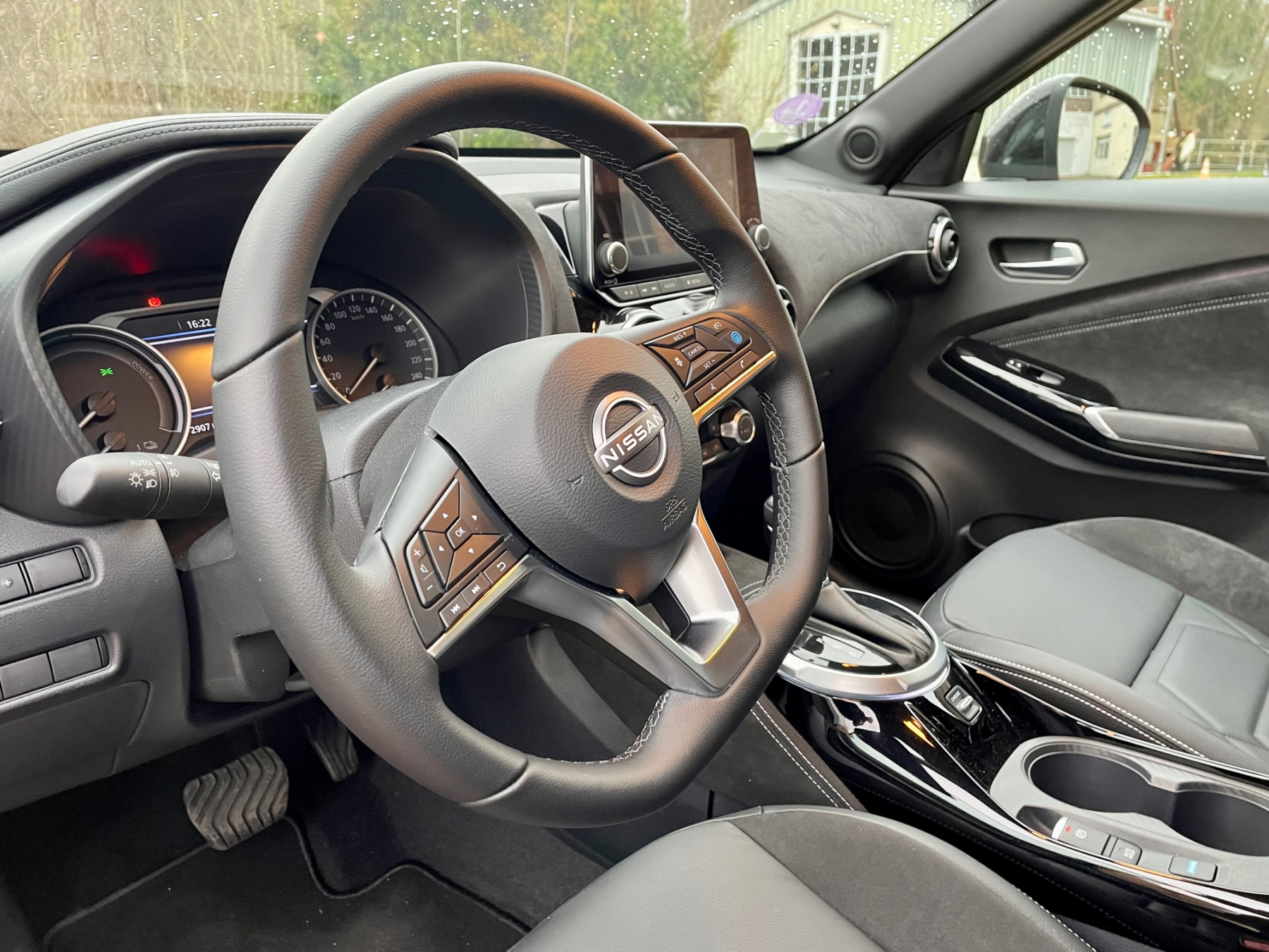 Illustration - Nissan Juke Hybrid 143