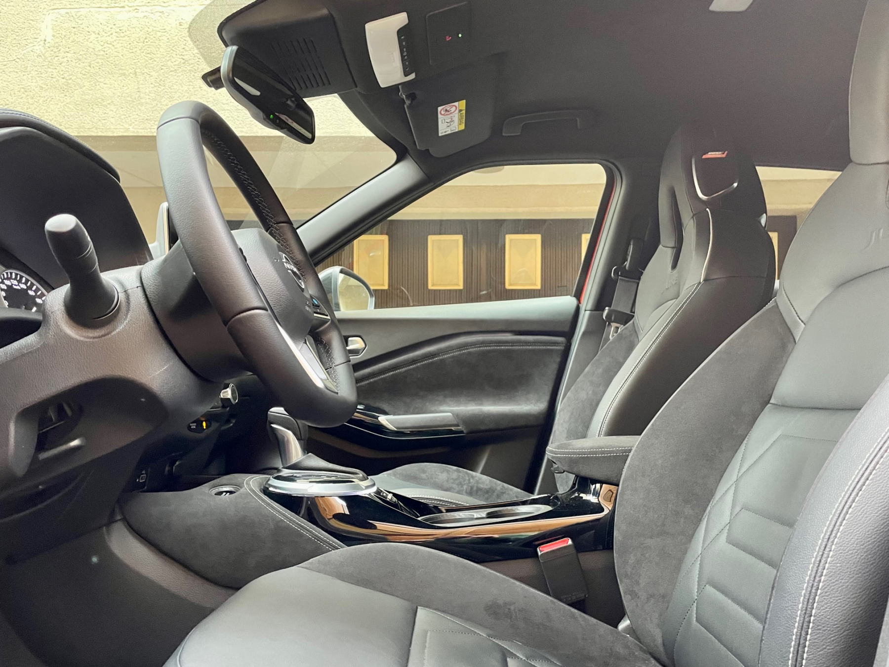 Illustration - Nissan Juke Hybrid 143