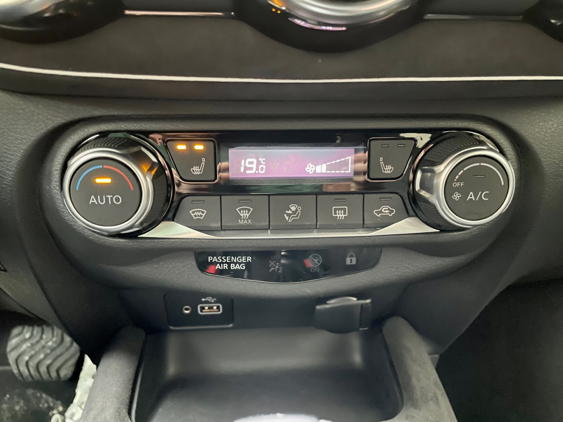 Illustration - Nissan Juke Hybrid 143