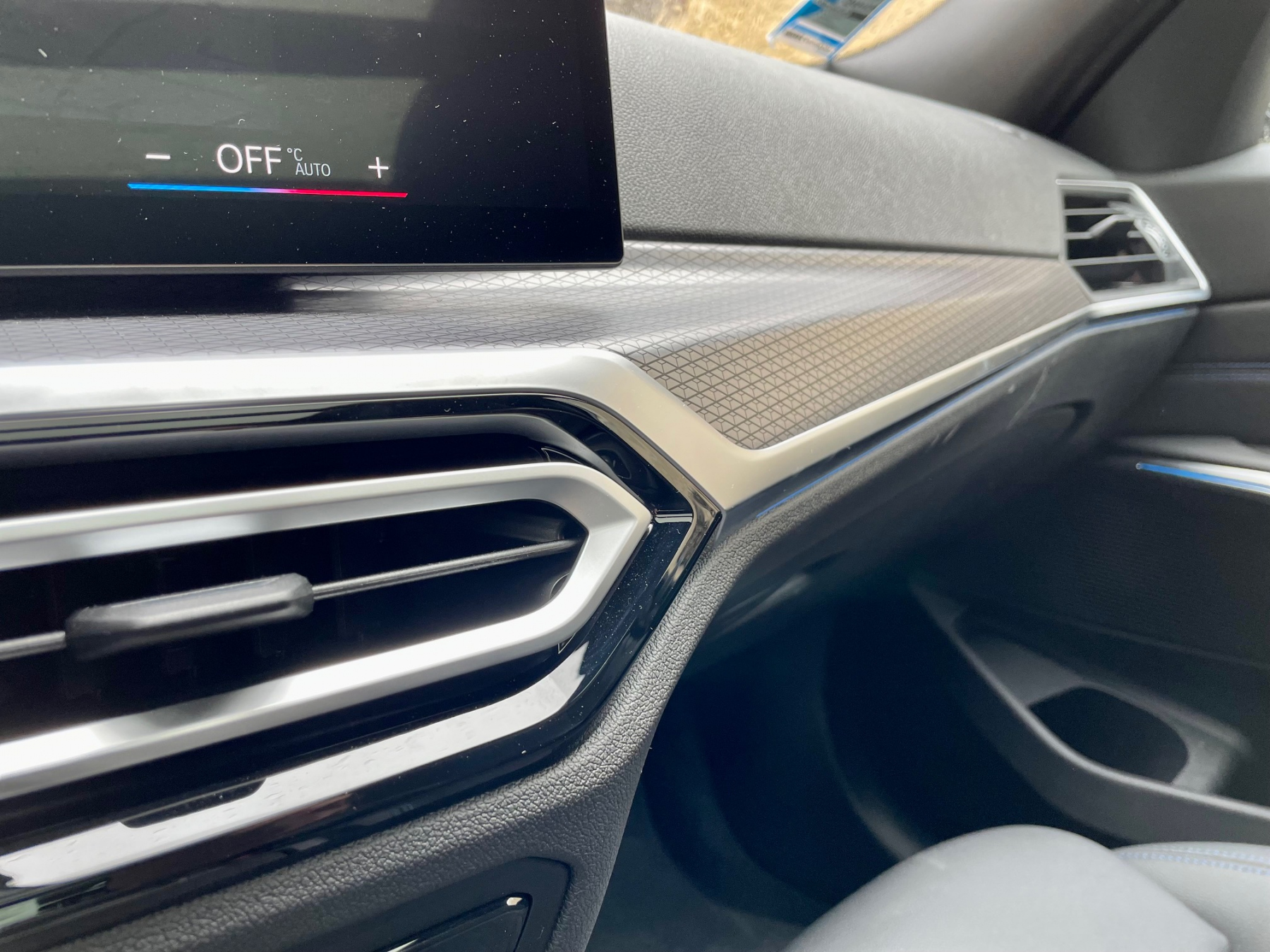 Illustration - BMW 320e Touring