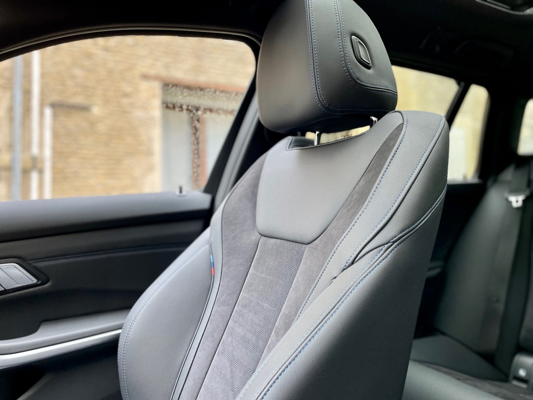 Illustration - BMW 320e Touring