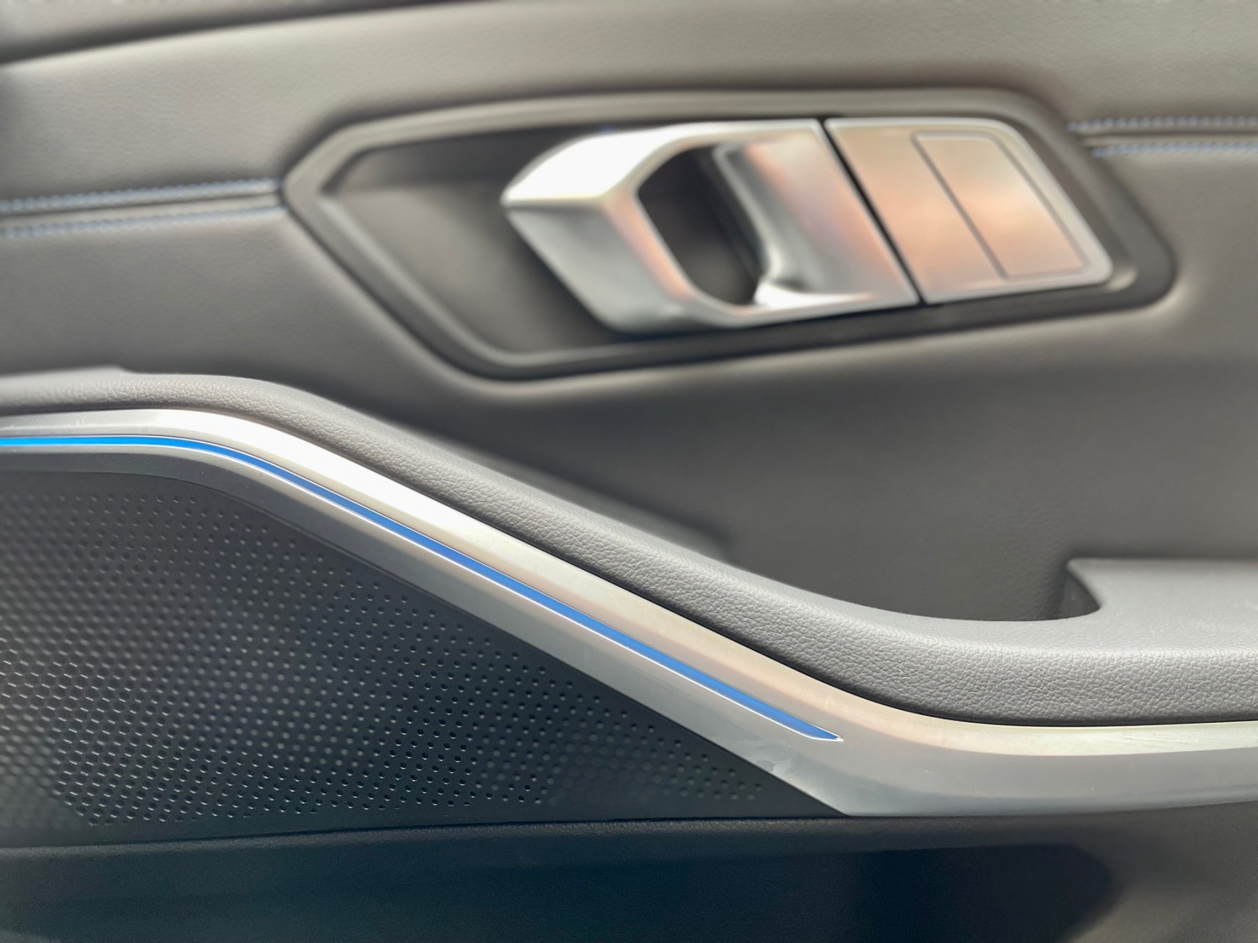 Illustration - BMW 320e Touring