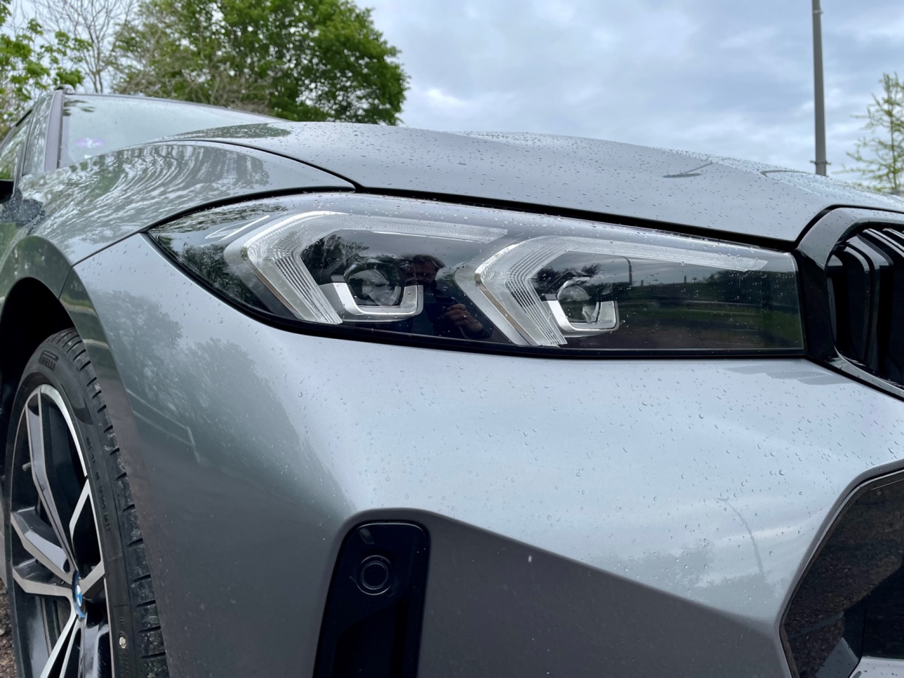 Illustration - BMW 320e Touring