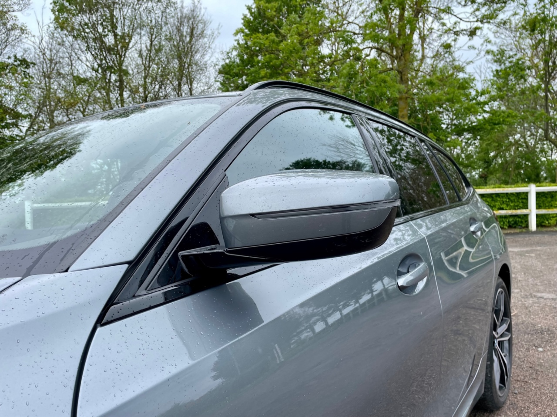 Illustration - BMW 320e Touring