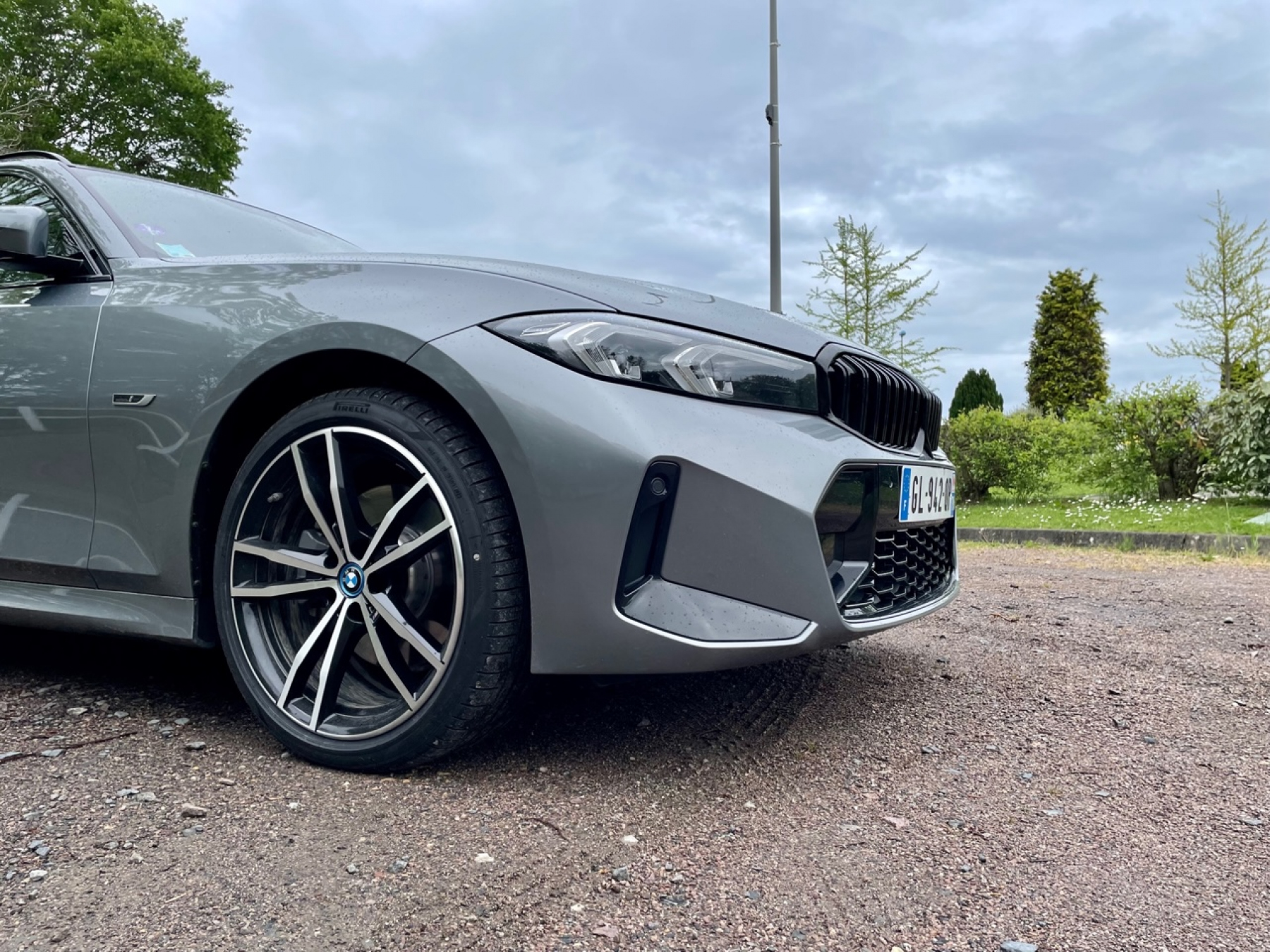 Illustration - BMW 320e Touring