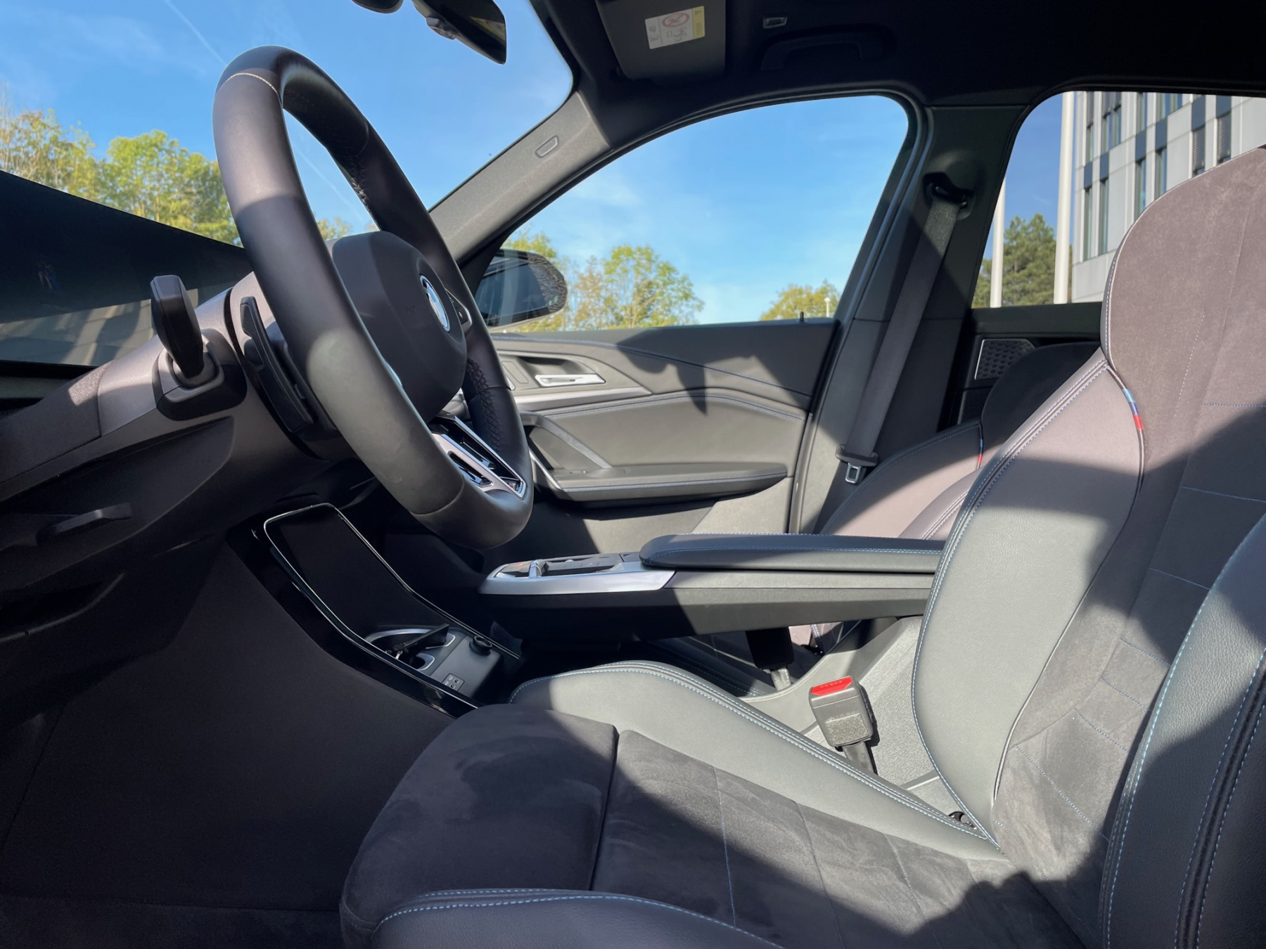 Illustration - BMW iX1 xDrive30