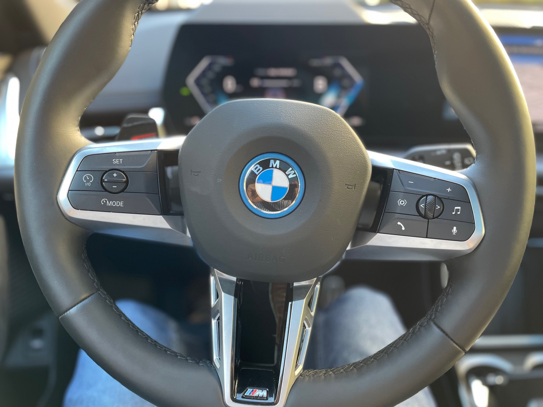 Illustration - BMW iX1 xDrive30