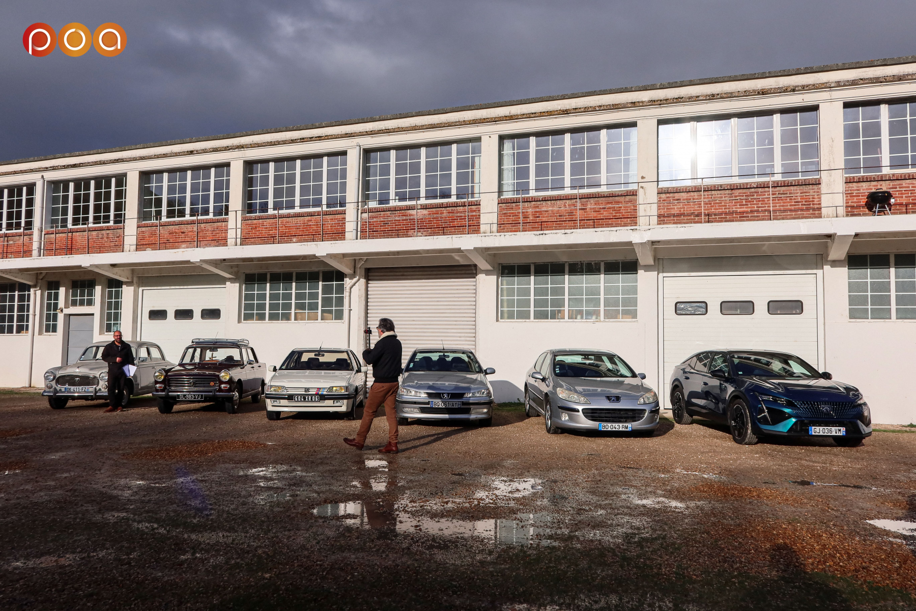 Illustration - Secrets de Design Peugeot 408