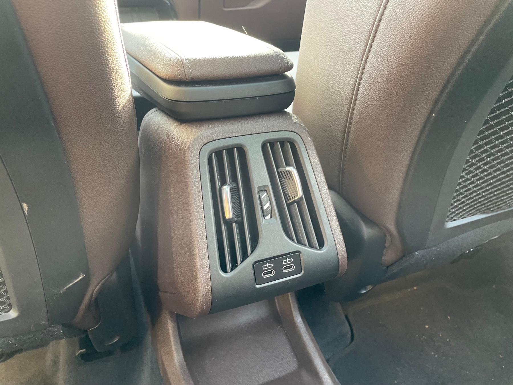 Illustration - BMW 218i Active Tourer