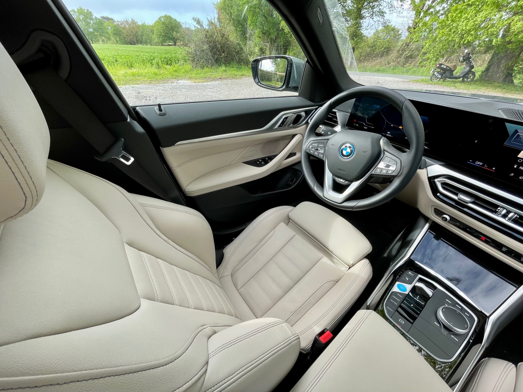 Illustration - Essai BMW i4 eDrive40