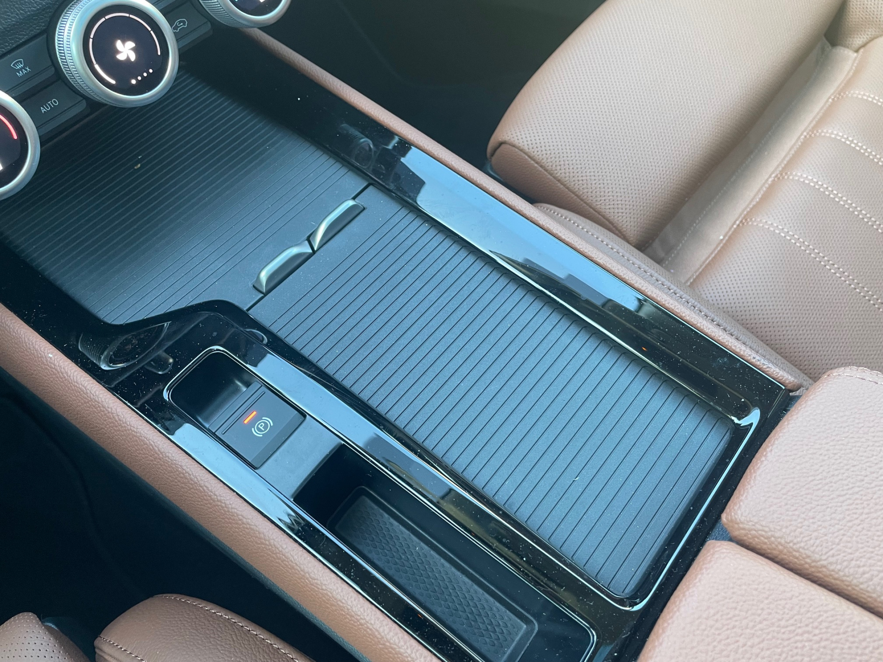 Illustration - Skoda Superb Combi 2024